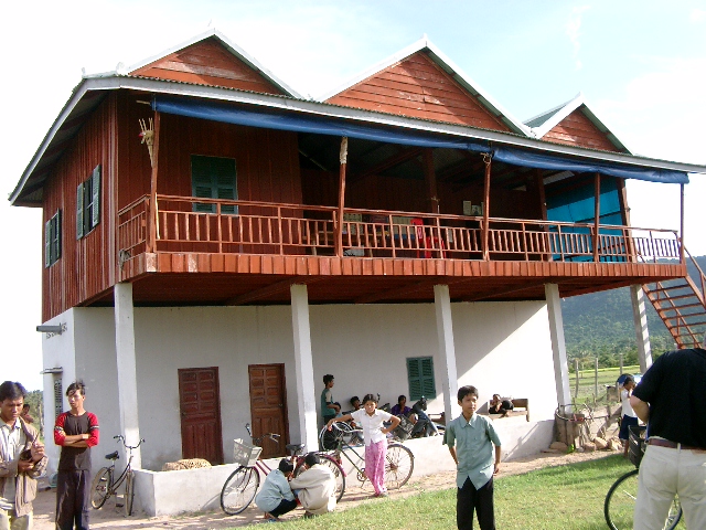 Photo : Construction d'un orphelinat � Kep